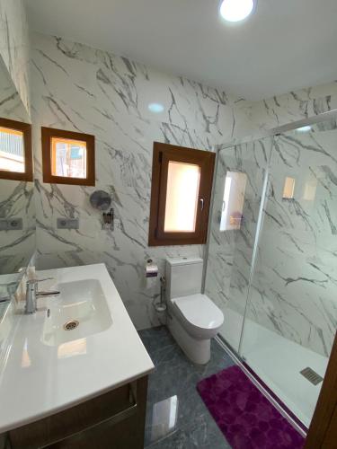 Koupelna v ubytování Apartaments Turístics LA FONTETA