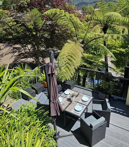 Κήπος έξω από το Private Getaway for 2 Surrounded by Native Bush