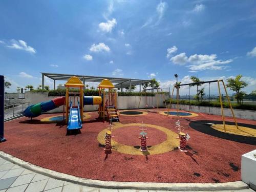 Kawasan permainan kanak-kanak di Evo Soho Suites Bangi with by Star