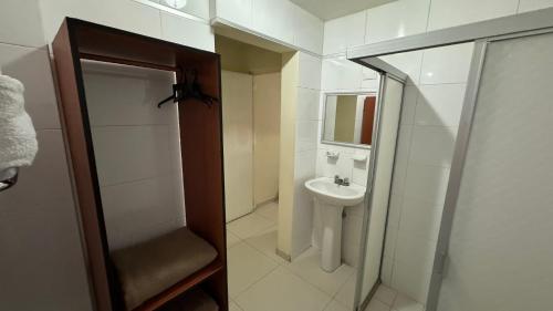 Koupelna v ubytování Hotel Ana Isabel