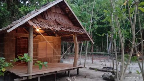 Fotografie z fotogalerie ubytování YenKarom Guest House v destinaci Pulau Birie