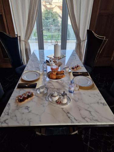 Photo de la galerie de l'établissement Les Étoiles, à Tonnerre