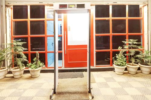 ニューデリーにあるHotel The Rasa Near Welcome Metro Stationのギャラリーの写真