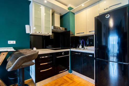 Flexible SelfCheckIns 114 - Zagreb - Bedroom - Loggia
