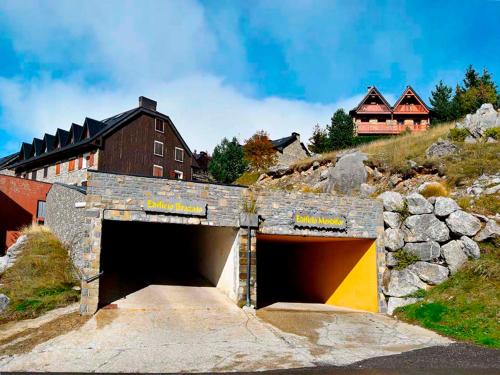 Fotografie z fotogalerie ubytování Apartamentos 3000 Formigal v destinaci Formigal