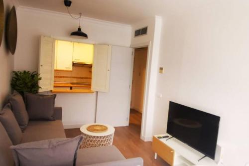 Cozy apartment with parking, gym, pool and padel - Pirra