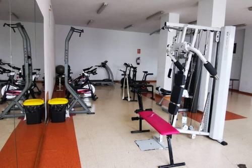 Cozy apartment with parking, gym, pool and padel - Pirra