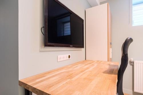 Apt T5 rénové avec bureau jardin et parking en centre ville photo 35
