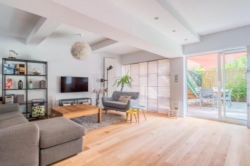 Apt T5 rénové avec bureau jardin et parking en centre ville photo 20