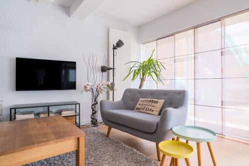 Apt T5 rénové avec bureau jardin et parking en centre ville photo 15