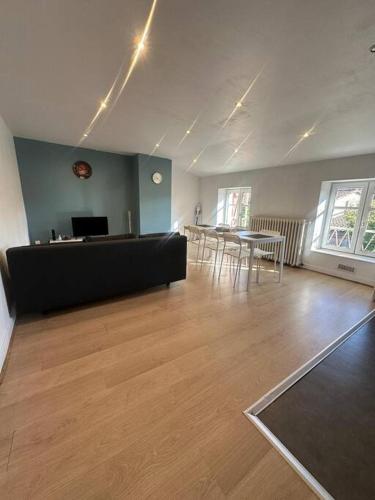 Le Léon Cladel T3 proche parking gratuit