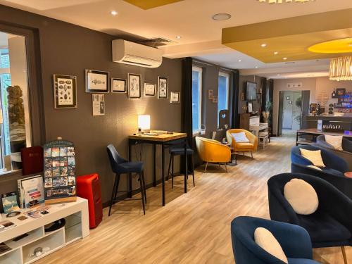 Posezení v ubytování Hotel Best Western La Mare Ô Poissons