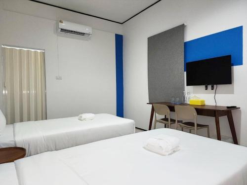 Postel nebo postele na pokoji v ubytování RYB Hostel Phuket