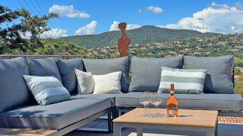 Villa moderne avec piscine privée et 4 chambres - Sainte-Maxime Les Geais