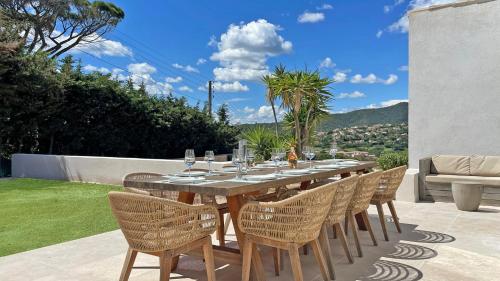 Villa moderne avec piscine privée et 4 chambres - Sainte-Maxime Les Geais