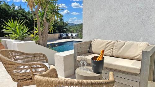 Villa moderne avec piscine privée et 4 chambres - Sainte-Maxime Les Geais