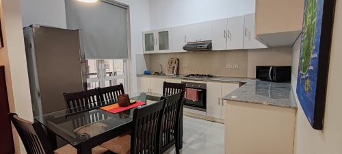 Kuchyň nebo kuchyňský kout v ubytování Jays Apartment Colombo 05