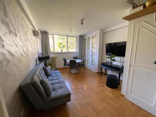 Margutta Domitia Home