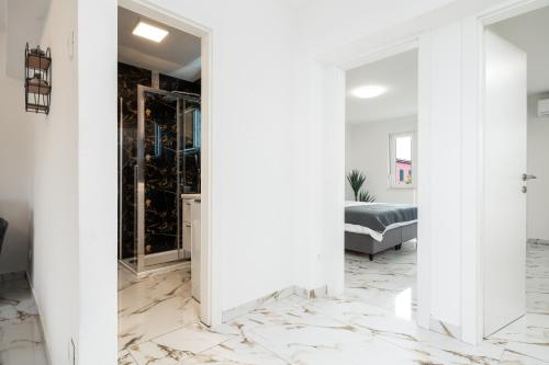 Luxury 2 bedrooms app with terrace in CENTER OLD TOWN