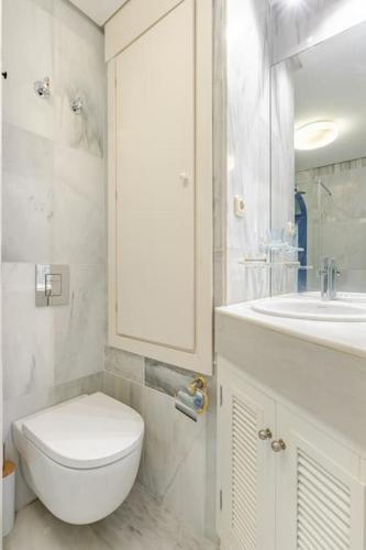 One&Lux Marbella - Lujoso Apartamento de 3 dormitorios photo 36