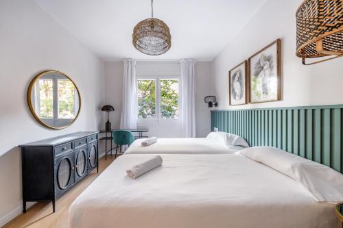 BeBarceloner Eixample Apartments