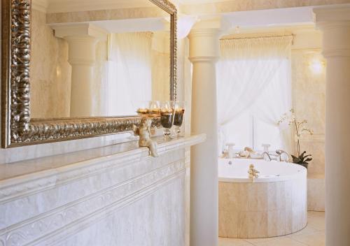 Kúpeľňa v ubytovaní Hotel Aleksander