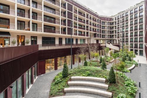 Urban Stylish Studio with Balcony
