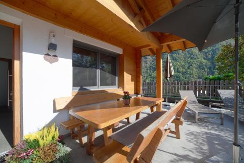 Balkón nebo terasa v ubytování Chalet Resort Innerluferhof