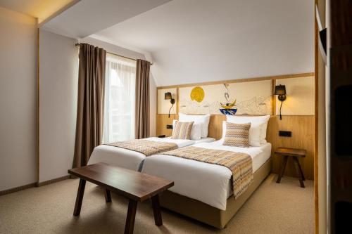 Hotel Valedor Boutique & Spa — Photo of the whole room