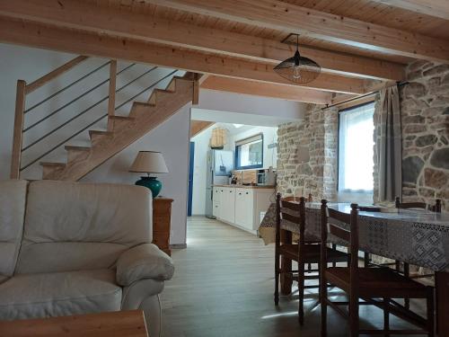 Charmante petite maison Rostiviec bord de mer