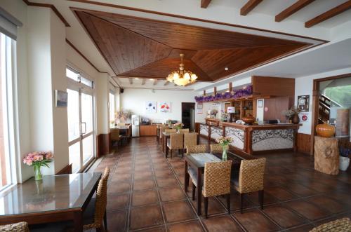 Restaurace v ubytování Cingjing Four Seasons B&B