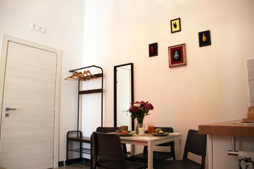 Le Guarattelle House Pulcinella Room
