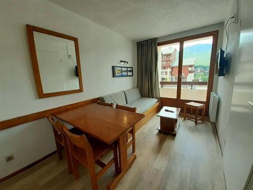 Appartement cosy au cœur de Plagne Soleil, accès direct pistes, 5 pers, balcon, casier à ski - FR-1-351-132