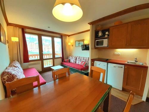 Appartement cosy avec balcon et accès ski aux pieds à Plagne Soleil - FR-1-351-89