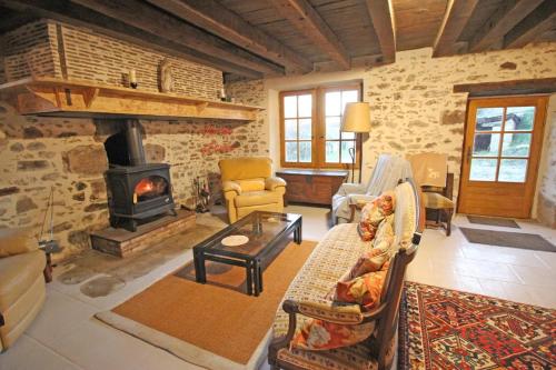 Photo de la galerie de l'établissement La maison au coeur du village, à La Geneytouse