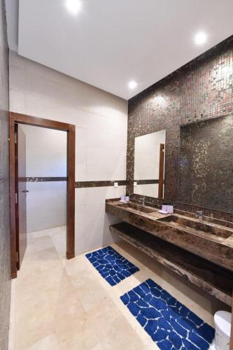 Koupelna v ubytování villa noria golf 4 chambres centre ville