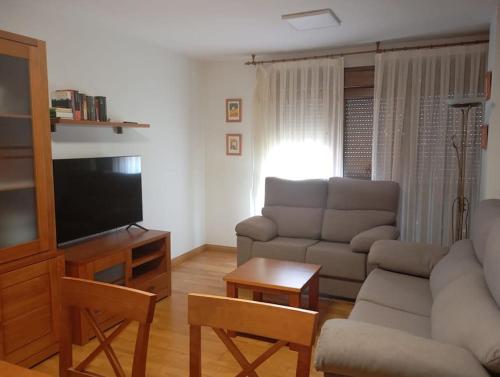 Μια τηλεόραση ή/και κέντρο ψυχαγωγίας στο 24B03 Apto espacioso en Cabrales