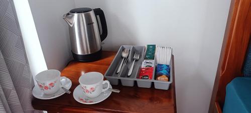 Kemudahan buat kopi dan teh di Sweet Home Jaela