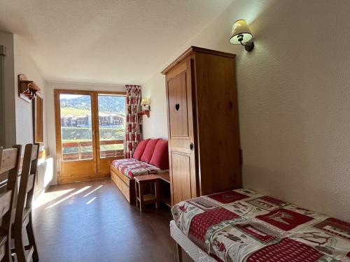 Appartement 5 pers, 6ème étage, WIFI, casier à ski, La Plagne - FR-1-351-185