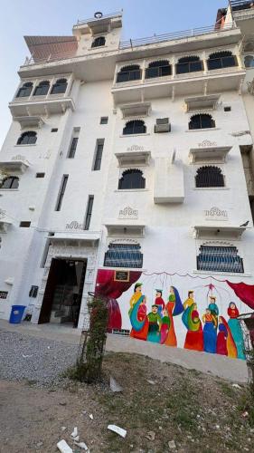 El edificio en el que está el hostal