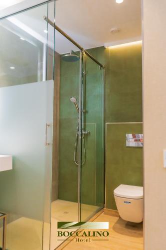 Ένα μπάνιο στο Hotel Boccalino Sitges