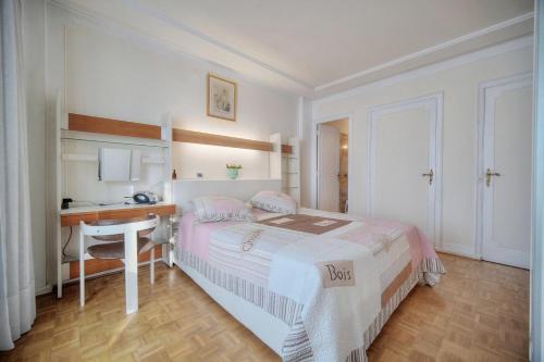 REF 1908 - Cannes Croisette - Apartment for rent