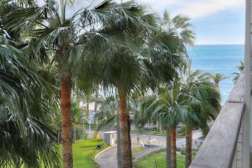 REF 1908 - Cannes Croisette - Apartment for rent