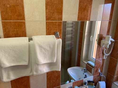 Termál Hotel Vesta 2251 Tápiószecső, Gyógyfürdő út 1/A kép - 3