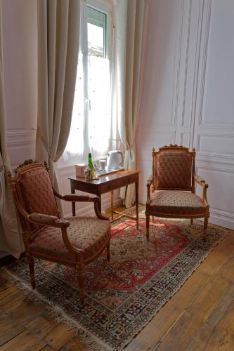 Area soggiorno di Guest House Saint Yves
