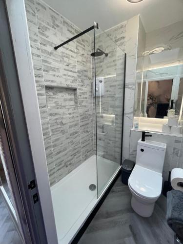 101 Bold Street Apartments photo 73