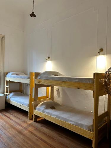 Postel nebo postele na pokoji v ubytování Hostel Bohemian