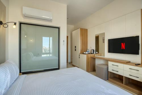 Μια τηλεόραση ή/και κέντρο ψυχαγωγίας στο Mazar Pyramids Hotel