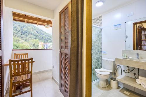 Bilik mandi di Hotel Coquille