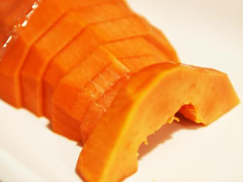 a close up of a peeled carrot with a piece at Limeira Plaza Hotel in Limeira